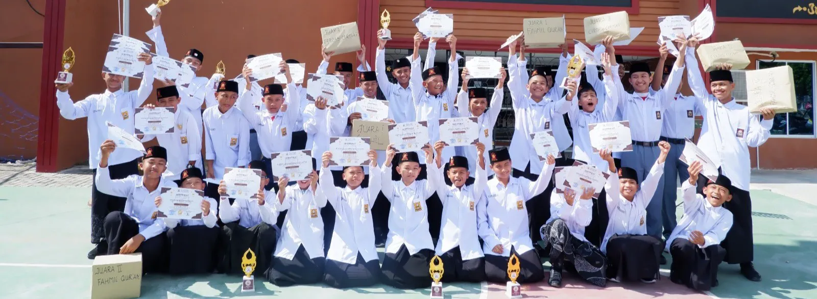 SMA IT Babul Jannah